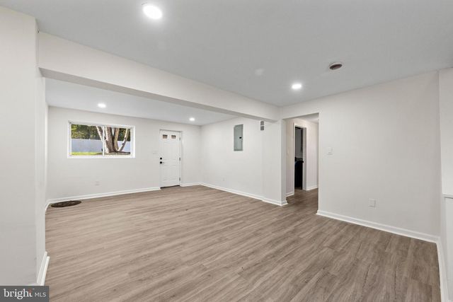 716 6TH RD, Newtonville, NJ 08346