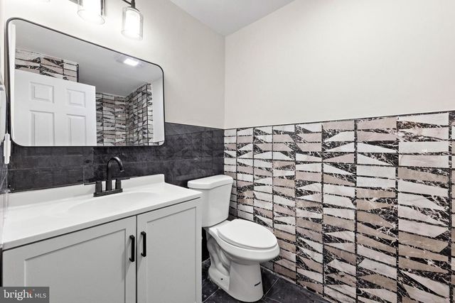 716 6TH RD, Newtonville, NJ 08346