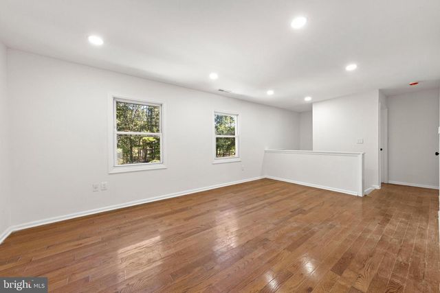 716 6TH RD, Newtonville, NJ 08346