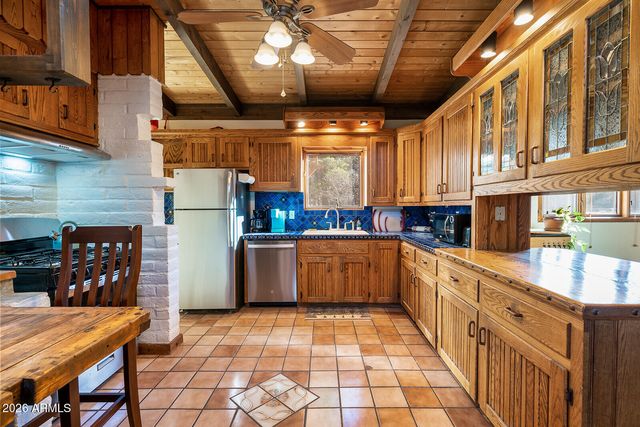 15 WOOD Canyon, Bisbee, AZ 85603