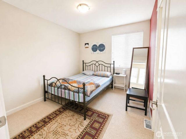 17252 NE 119th Way, Redmond, WA 98052