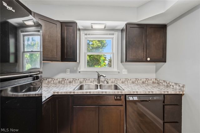 2075 Coventry Road 2, Cleveland Heights, OH 44118