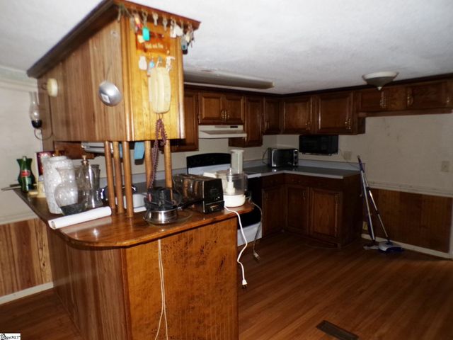 850 Springdale Road, Cowpens, SC 29330