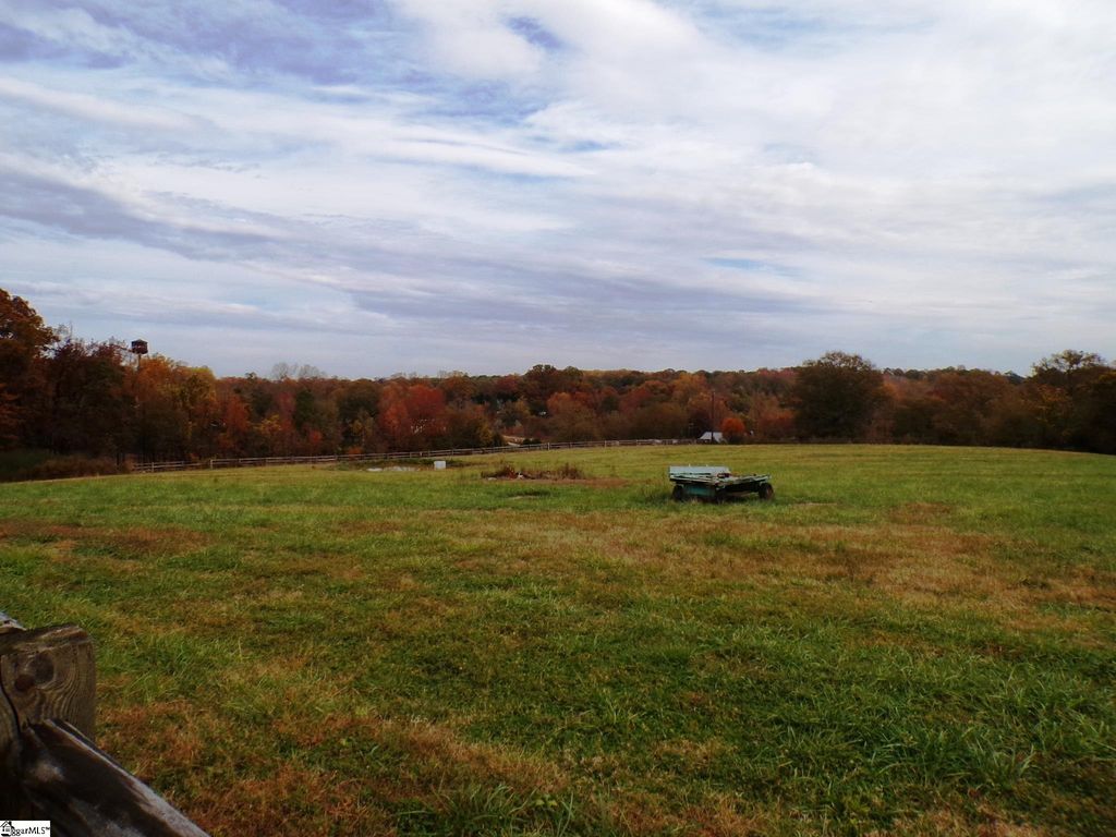 850 Springdale Road, Cowpens, SC 29330