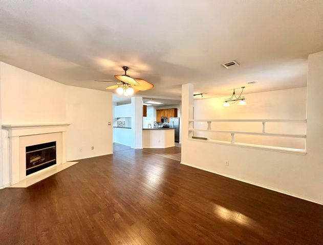 1235 Blackthorn DR, Pflugerville, TX 78660