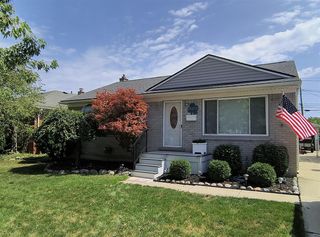 24252 Johnston Avenue, Eastpointe, MI 48021