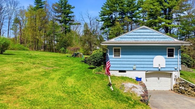817 Somers Rd, East Longmeadow, MA 01028