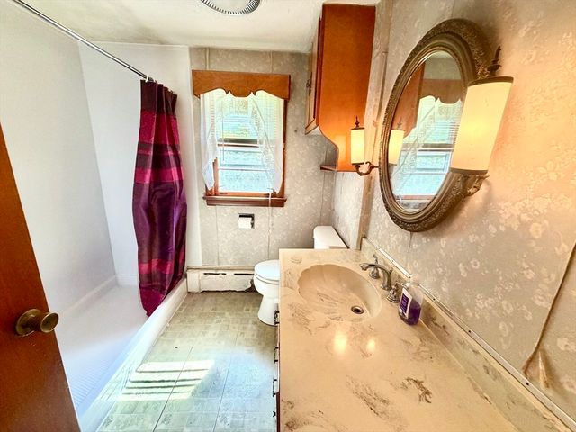817 Somers Rd, East Longmeadow, MA 01028