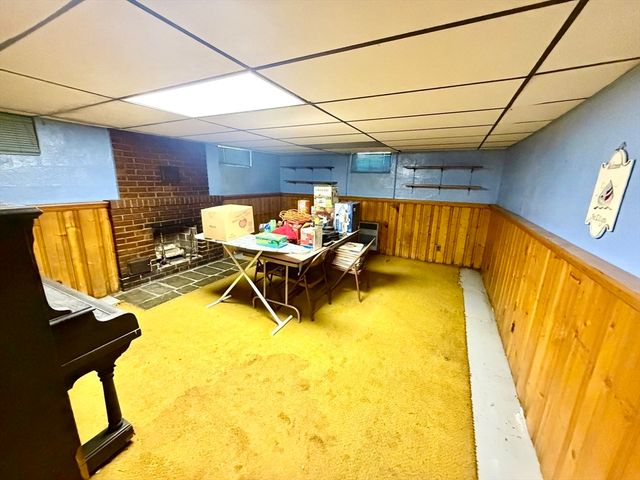 817 Somers Rd, East Longmeadow, MA 01028