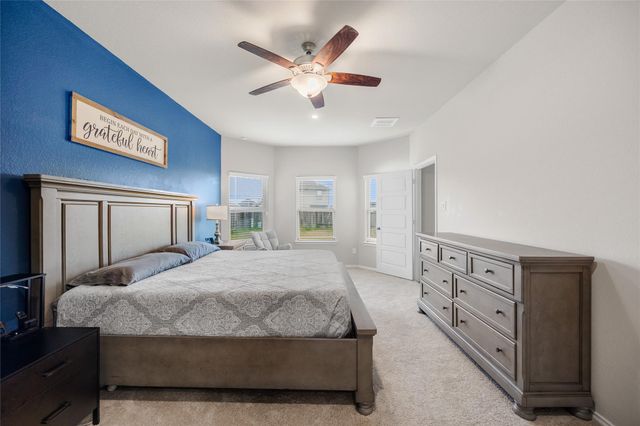 523 High Holly Circle, Magnolia, TX 77354