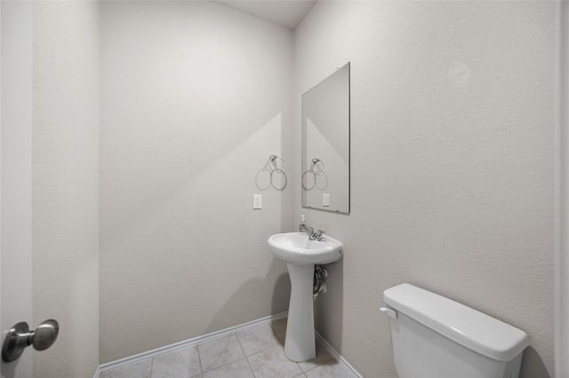 523 High Holly Circle, Magnolia, TX 77354