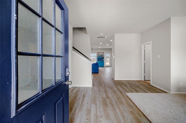 523 High Holly Circle, Magnolia, TX 77354