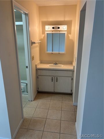 57 Chinaberry Circle, Homosassa, FL 34446