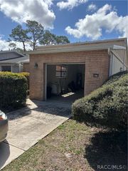 57 Chinaberry Circle, Homosassa, FL 34446