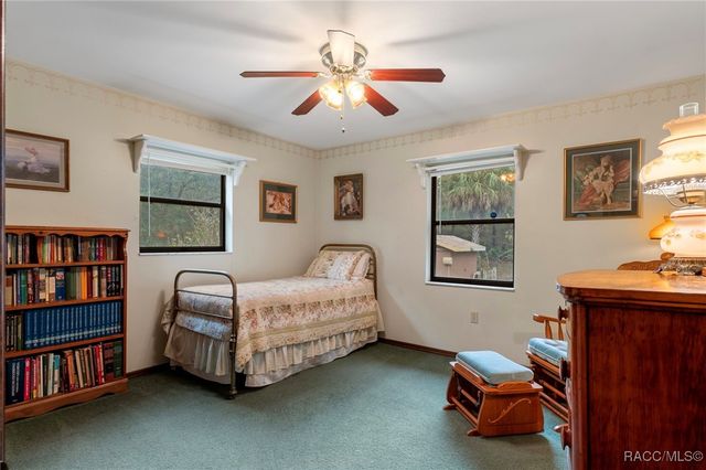 8614 W Varricchio Lane, Crystal River, FL 34428