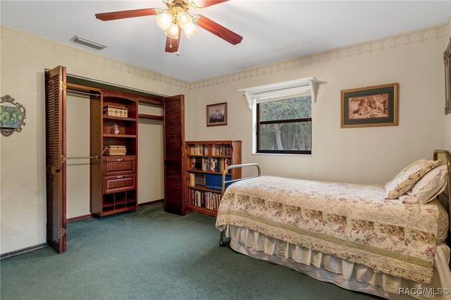 8614 W Varricchio Lane, Crystal River, FL 34428