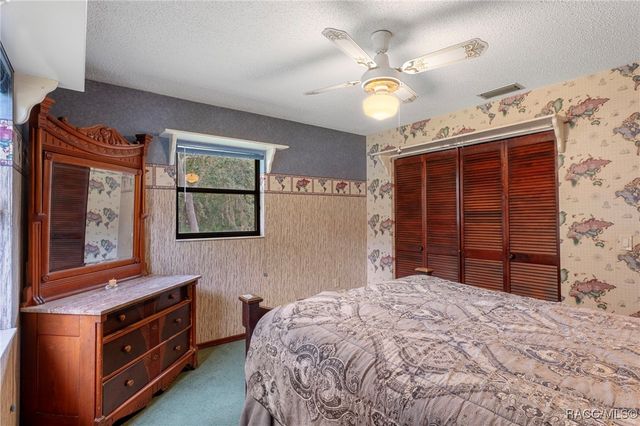 8614 W Varricchio Lane, Crystal River, FL 34428