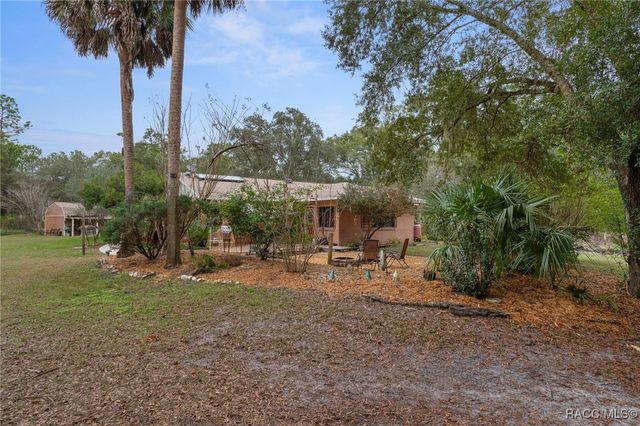 8614 W Varricchio Lane, Crystal River, FL 34428