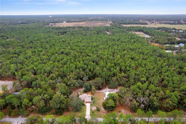 8614 W Varricchio Lane, Crystal River, FL 34428