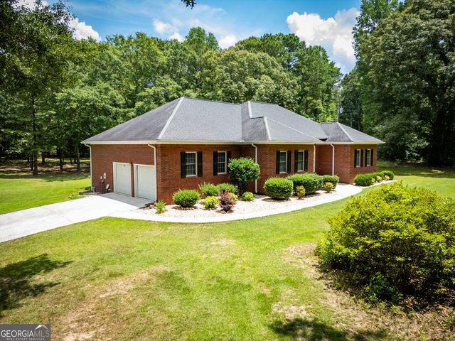 606 Higgins Road, Jackson, GA 30233