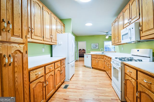 606 Higgins Road, Jackson, GA 30233