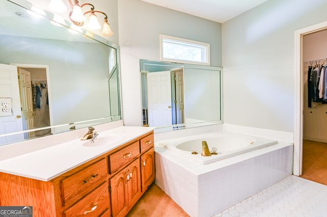 606 Higgins Road, Jackson, GA 30233