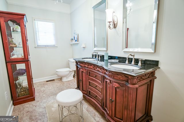 606 Higgins Road, Jackson, GA 30233
