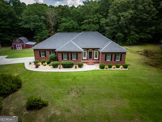 606 Higgins Road, Jackson, GA 30233