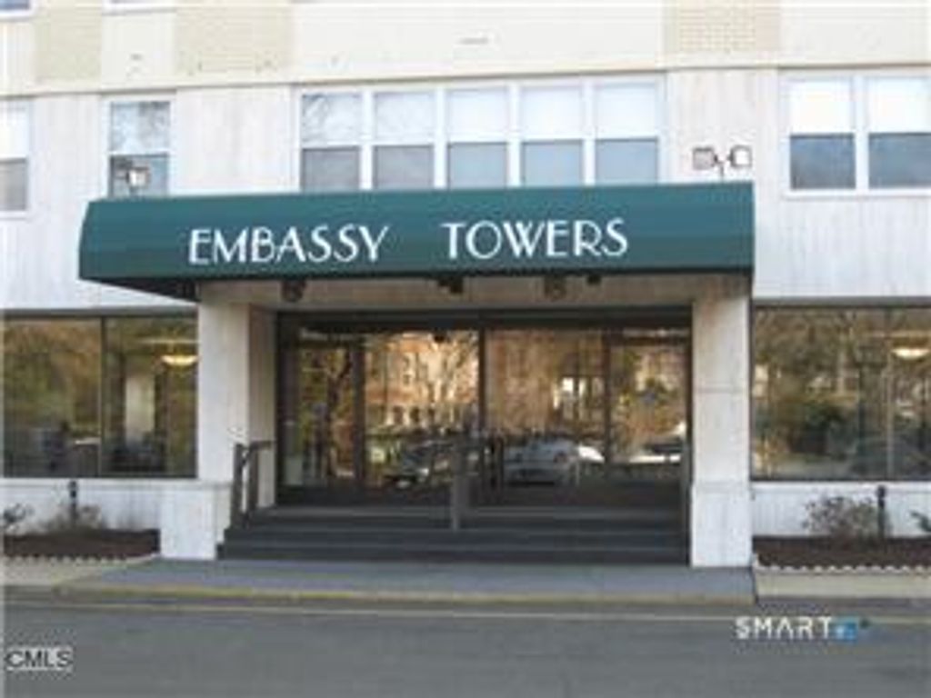 2625 PARK Avenue 8L, Bridgeport, CT 06604