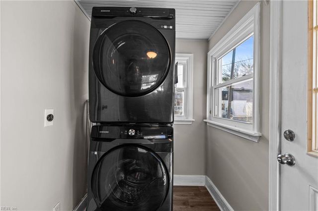 3015 Wickham AVE, Newport News, VA 23607