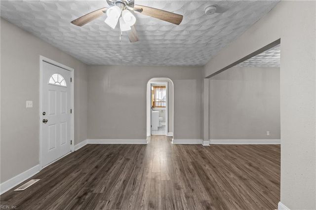 3015 Wickham AVE, Newport News, VA 23607