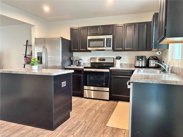 2035 Petersen WAY, Suffolk, VA 23434