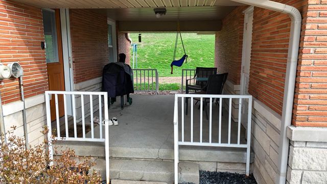 1969 E State Road 64, Huntingburg, IN 47542