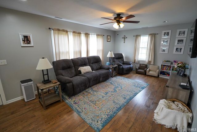 1969 E State Road 64, Huntingburg, IN 47542