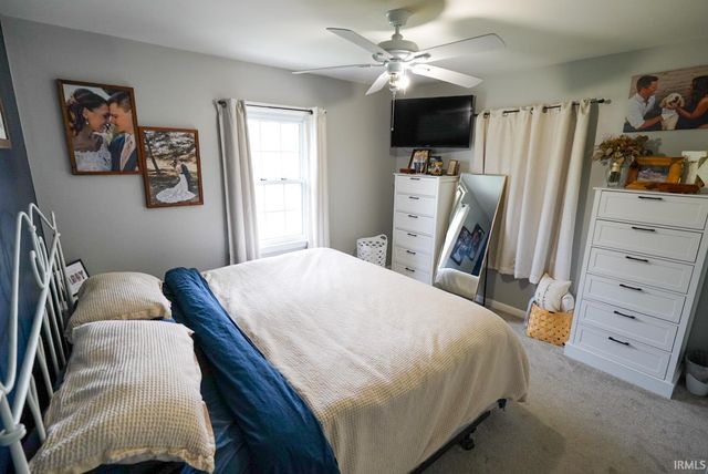 1969 E State Road 64, Huntingburg, IN 47542