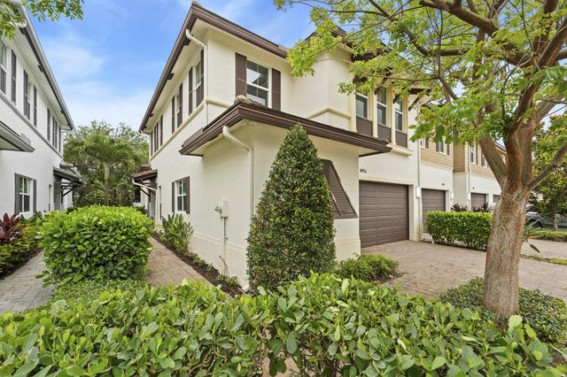 4916 Pointe Midtown Way, Palm Beach Gardens, FL 33418