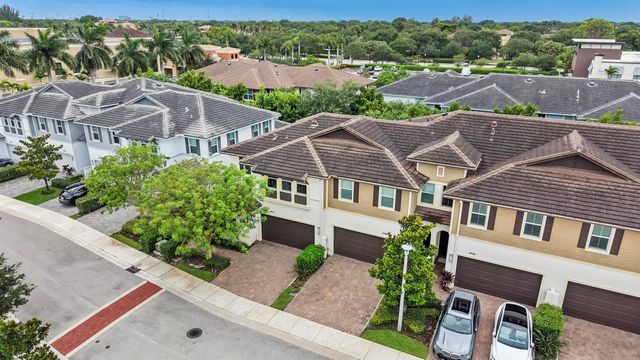 4916 Pointe Midtown Way, Palm Beach Gardens, FL 33418