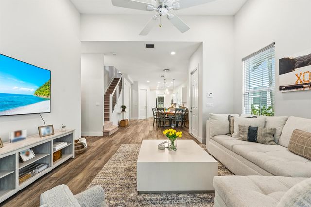 4916 Pointe Midtown Way, Palm Beach Gardens, FL 33418