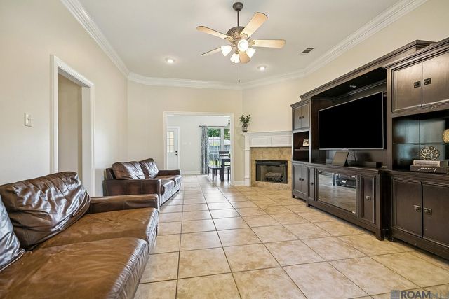 29259 Red Willow Dr, Denham Springs, LA 70726