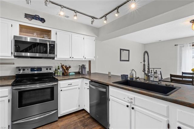 820 Crashaw ST, Virginia Beach, VA 23462