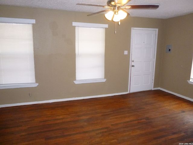 1222 Gardina, San Antonio, TX 78201