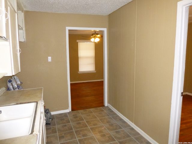 1222 Gardina, San Antonio, TX 78201