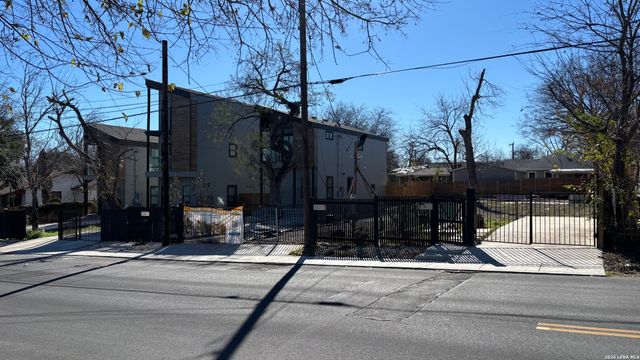 1222 Gardina, San Antonio, TX 78201