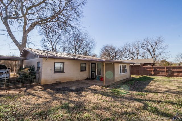 5350 Center, Madill, OK 73446