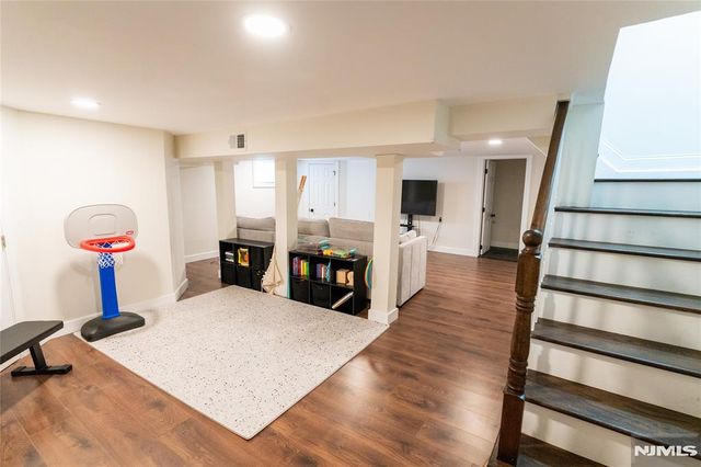 246 Stirling Avenue, Orange, NJ 07050