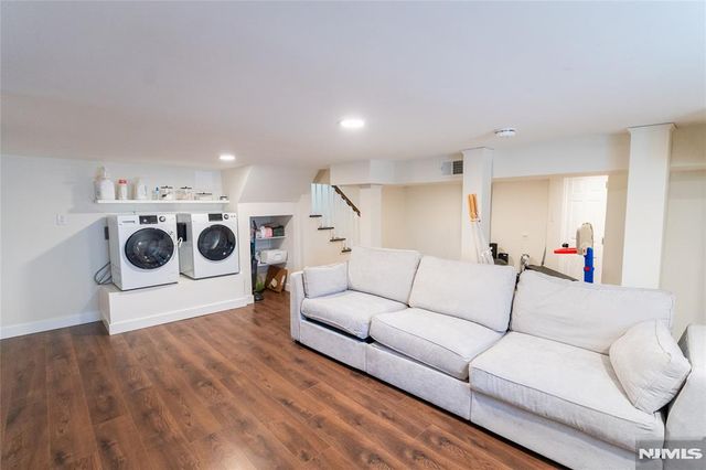 246 Stirling Avenue, Orange, NJ 07050