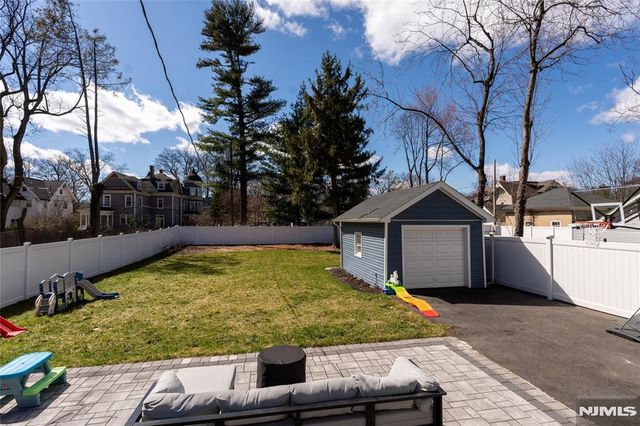 246 Stirling Avenue, Orange, NJ 07050