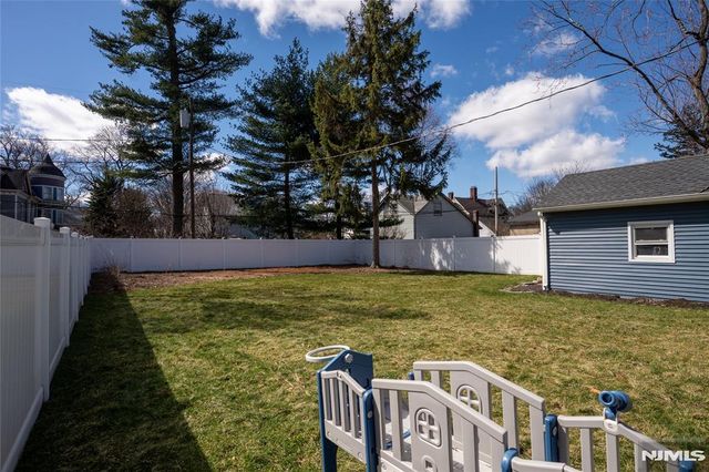 246 Stirling Avenue, Orange, NJ 07050