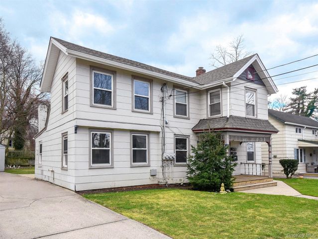 12 2nd Avenue, Port Washington, NY 11050