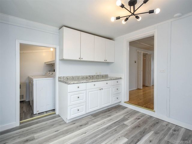 12 2nd Avenue, Port Washington, NY 11050